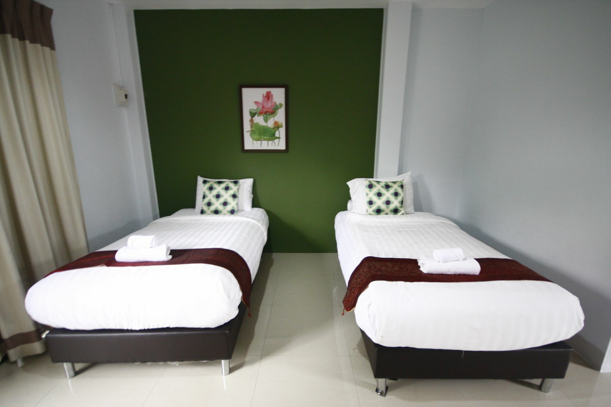Long Lake Resort Чонбури Екстериор снимка